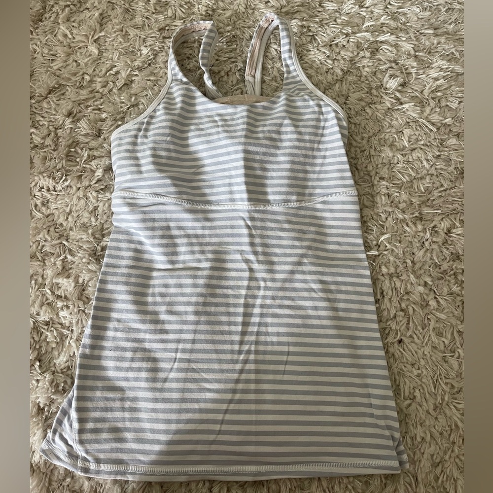 Lululemon tank top size 4